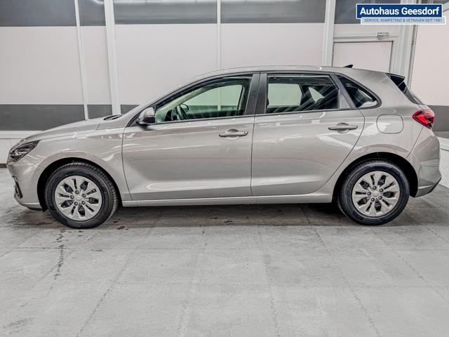 Hyundai i30 STYLE NAVI LED RFK PDC 