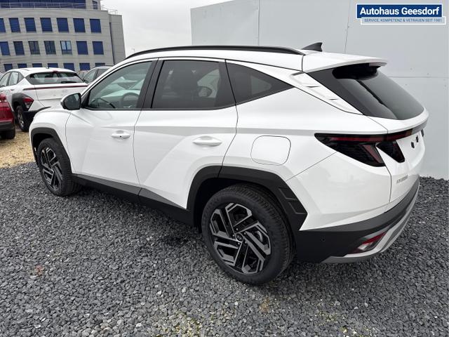 Hyundai / TUCSON / Weiß / / / MHEV DCT ACC SHZ 360 MATRIX KRELL 