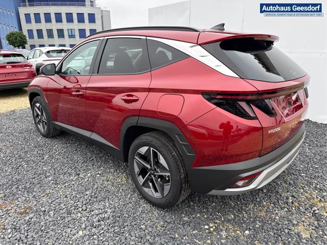 Hyundai / TUCSON / Rot / / / DCT ACC SHZ NAVI PDC RFK