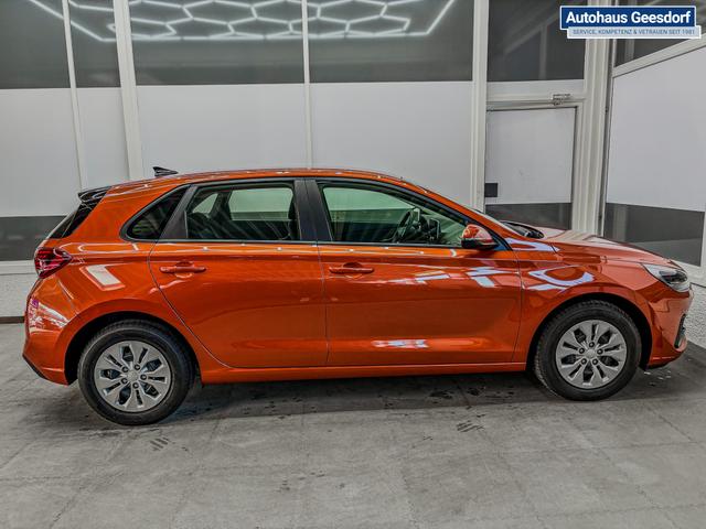 Hyundai i30 STYLE NAVI LED RFK PDC 