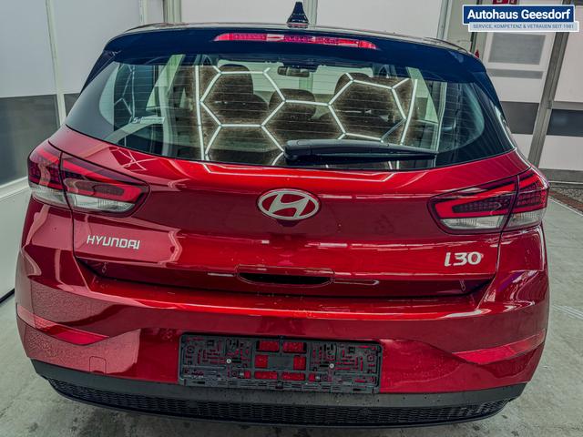 Hyundai i30 STYLE NAVI LED RFK PDC 