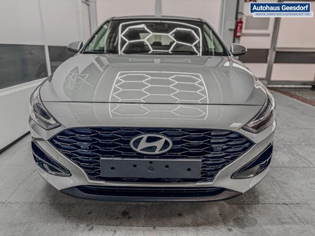 Hyundai i30 STYLE NAVI LED RFK PDC 