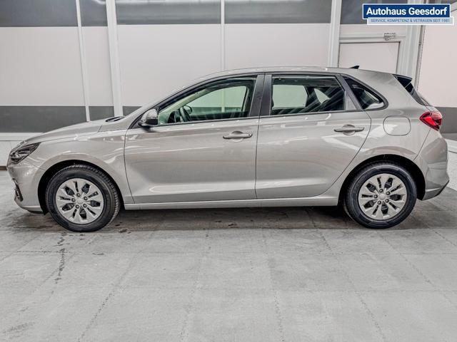 Hyundai i30 STYLE NAVI LED RFK PDC 