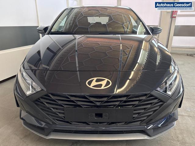 Beispielbilder, ggf. teilweise mit Sonderausstattung