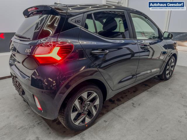 Hyundai i10 PREMIUM AUT SHZ KLIMAAUTOMATIK AMBIENTE ALU RFK PDC NAVI 