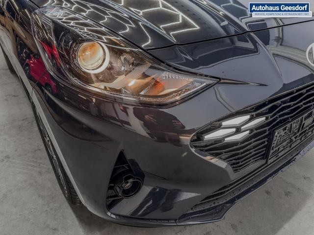 Hyundai i10 PREMIUM AUT SHZ KLIMAAUTOMATIK AMBIENTE ALU RFK PDC NAVI 