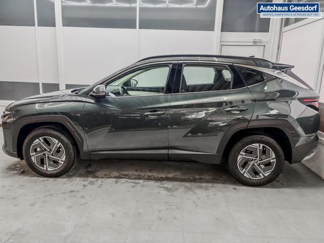Hyundai TUCSON STYLE AUT KLIMAAUTOMATIK TOTWINKEL NAVI SHZ RFK PDC 
