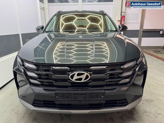 Hyundai TUCSON STYLE KLIMAAUTOMATIK TOTWINKEL NAVI SHZ RFK PDC 