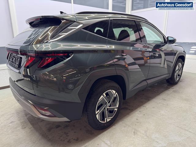 Hyundai TUCSON STYLE KLIMAAUTOMATIK TOTWINKEL NAVI SHZ RFK PDC 