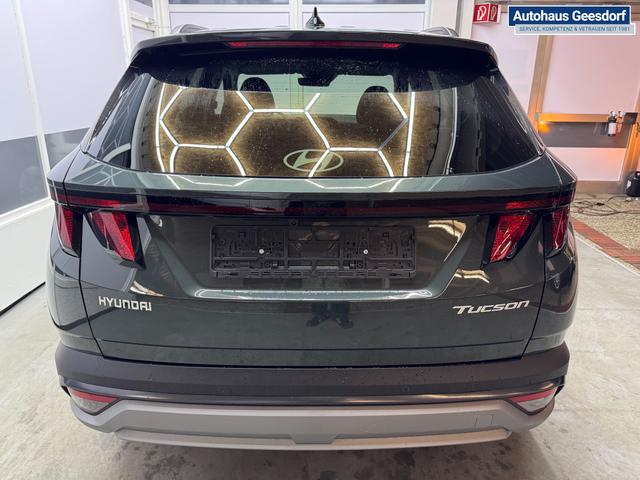 Hyundai TUCSON STYLE KLIMAAUTOMATIK TOTWINKEL NAVI SHZ RFK PDC 