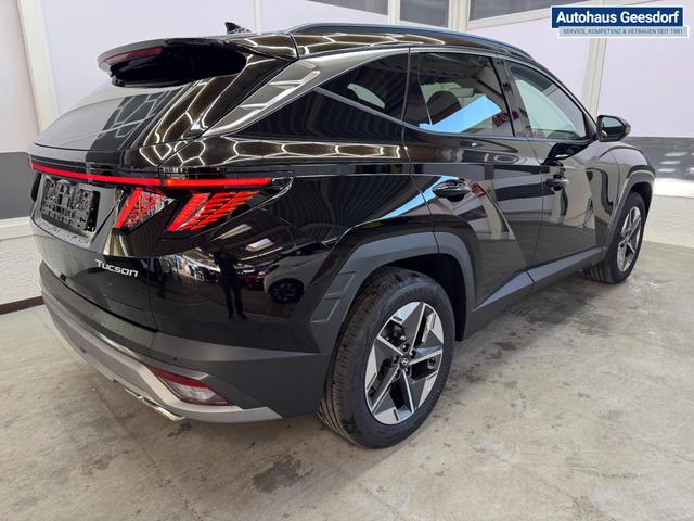 Hyundai TUCSON STYLE AUT ACC 18ALU KLIMAAUTOMATIK TOTWINKEL NAVI SHZ RFK PDC 