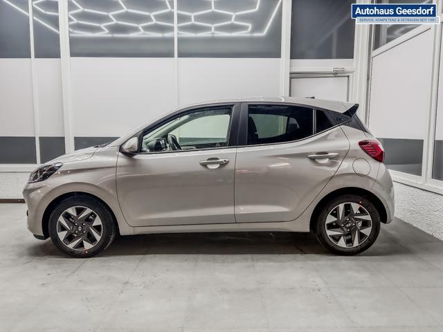 Hyundai i10 PREMIUM AUT SHZ KLIMAAUTOMATIK AMBIENTE ALU RFK PDC NAVI 