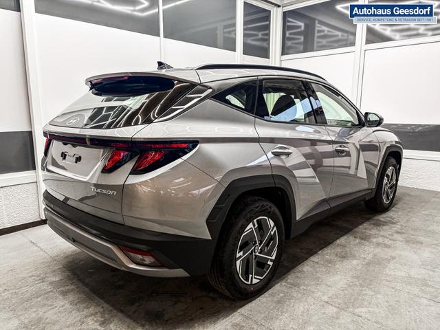 Hyundai TUCSON STYLE AUT KLIMAAUTOMATIK TOTWINKEL NAVI SHZ RFK PDC 