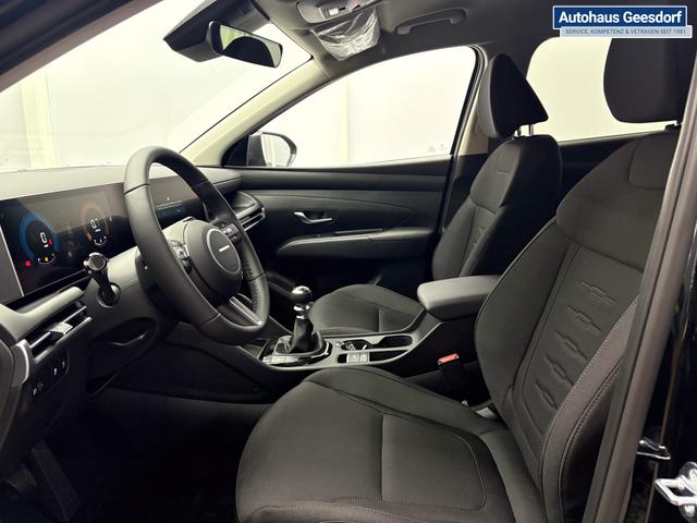 Hyundai TUCSON STYLE 18 ALU KLIMAAUTOMATIK TOTWINKEL NAVI SHZ RFK PDC 