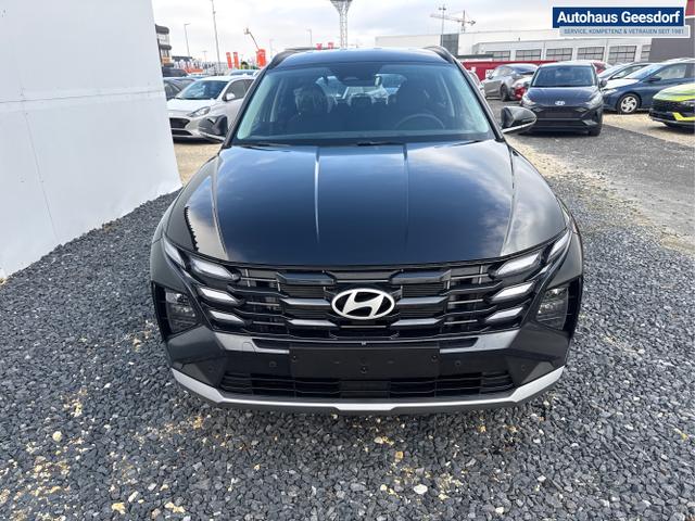 Hyundai / TUCSON / Schwarz / / / KLIMAAUTOMATIK TOTWINKEL NAVI SHZ RFK PDC