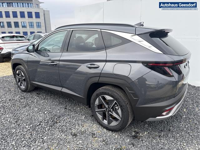 Hyundai / TUCSON / Grau / / / 18 ALU KLIMAAUTOMATIK TOTWINKEL NAVI SHZ RFK PDC