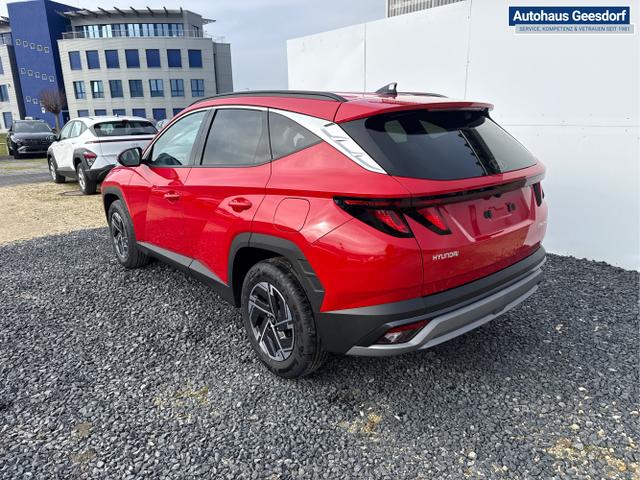 Hyundai / TUCSON / Rot / / / KLIMAAUTOMATIK TOTWINKEL NAVI SHZ RFK PDC