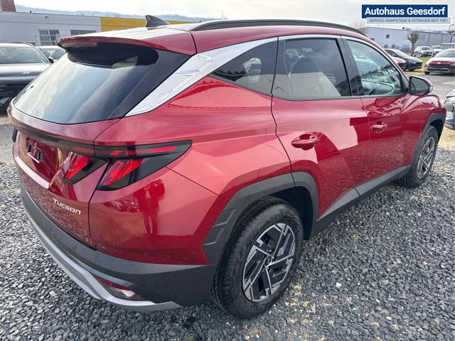 Hyundai / TUCSON / Rot / / / KLIMAAUTOMATIK TOTWINKEL NAVI SHZ RFK PDC