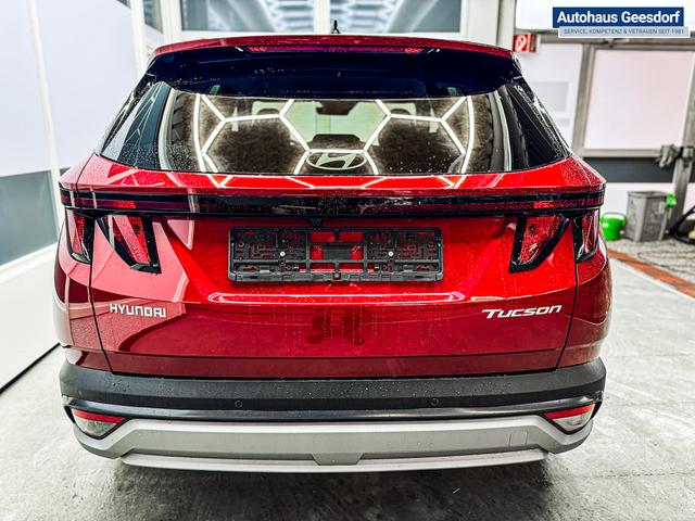 Hyundai TUCSON STYLE AUT KLIMAAUTOMATIK TOTWINKEL NAVI SHZ RFK PDC 