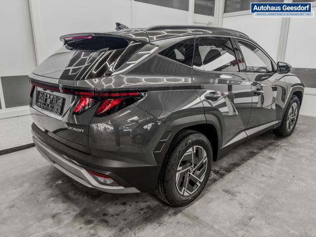 Hyundai TUCSON STYLE KLIMAAUTOMATIK TOTWINKEL NAVI SHZ RFK PDC 