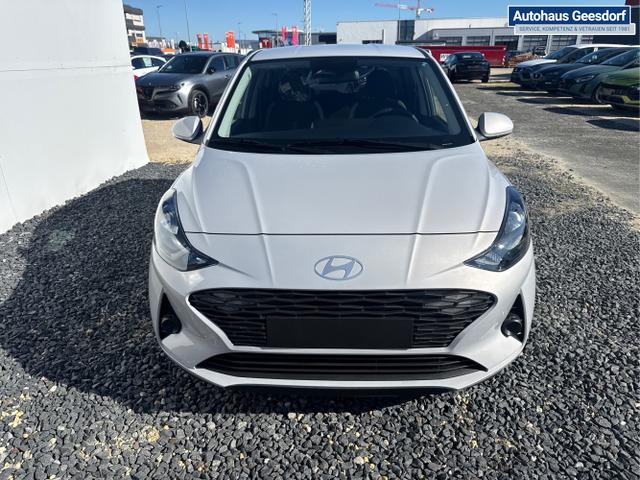 Hyundai / i10 / Grau / / / AUT KLIMAAUTOMATIK NAVI SHZ RFK TEMPOMAT 