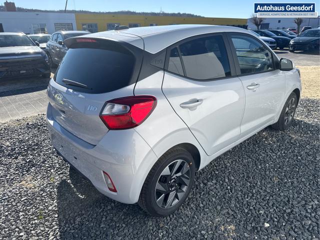 Hyundai / i10 / Grau / / / AUT KLIMAAUTOMATIK NAVI SHZ RFK TEMPOMAT 