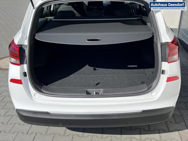 Hyundai i30 Kombi Comfort 1,5 T-GDI DCT7 MHEV 103KW Navi 