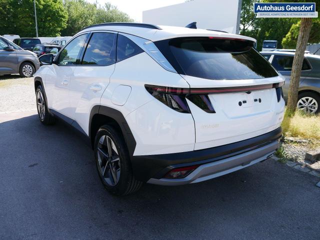 Hyundai TUCSON GO Plus 1.6 T-GDi HEV 4WD AT *PDC*RFK*NAVI*SHZ*LED*DAB*KLIMA*FRONT ASSIST* 