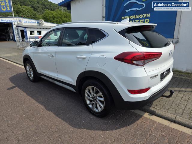 Hyundai TUCSON 1.6 AHK Navi RCam BT PDC 17"Alu Shzg 