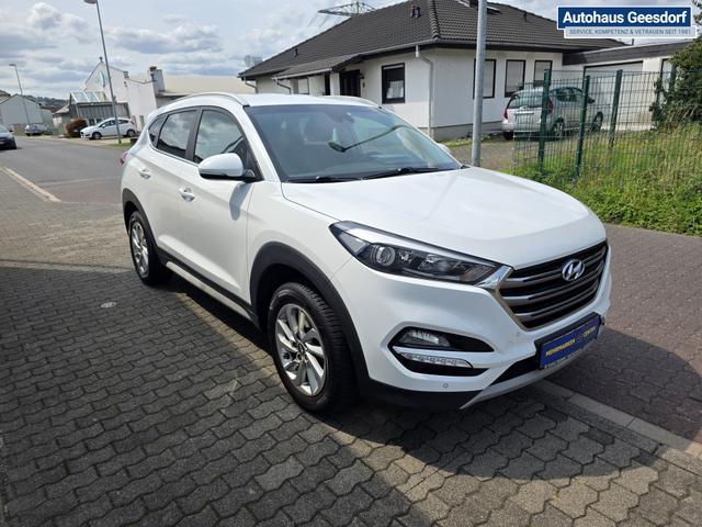 Hyundai TUCSON 1.6 AHK Navi RCam BT PDC 17"Alu Shzg 