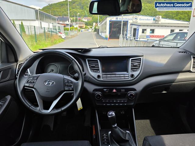 Hyundai TUCSON 1.6 AHK Navi RCam BT PDC 17"Alu Shzg 