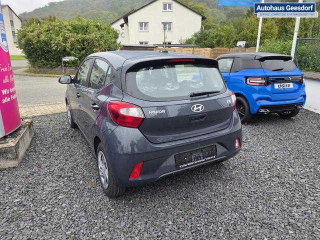 Hyundai i10 1.0 Automatik Navi Klima Kamera Tempomat 