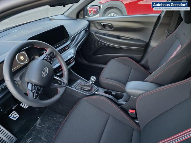 Beispielbilder, ggf. teilweise mit Sonderausstattung