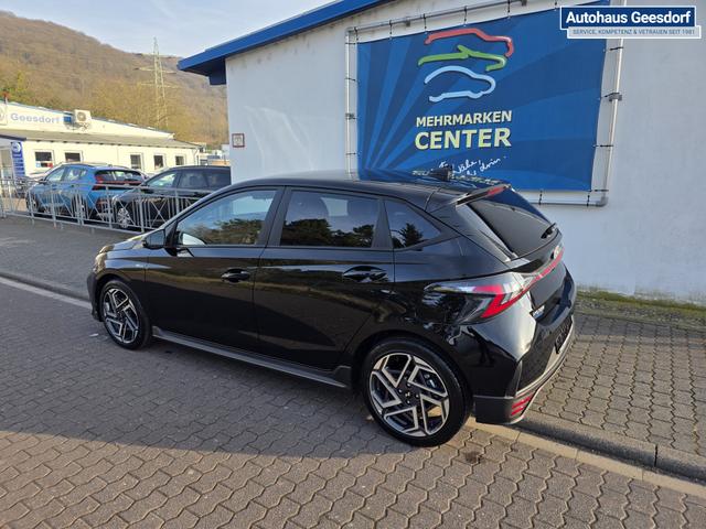 Beispielbilder, ggf. teilweise mit Sonderausstattung