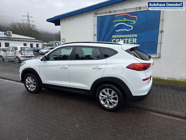 Beispielbilder, ggf. teilweise mit Sonderausstattung