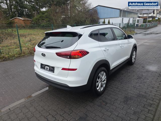 Beispielbilder, ggf. teilweise mit Sonderausstattung