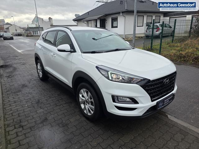 Beispielbilder, ggf. teilweise mit Sonderausstattung