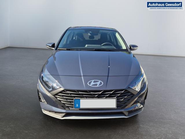 Hyundai / i20 / Grau / / / 