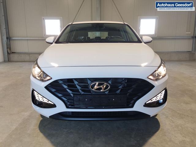 Hyundai / i30 / Weiß / / / 