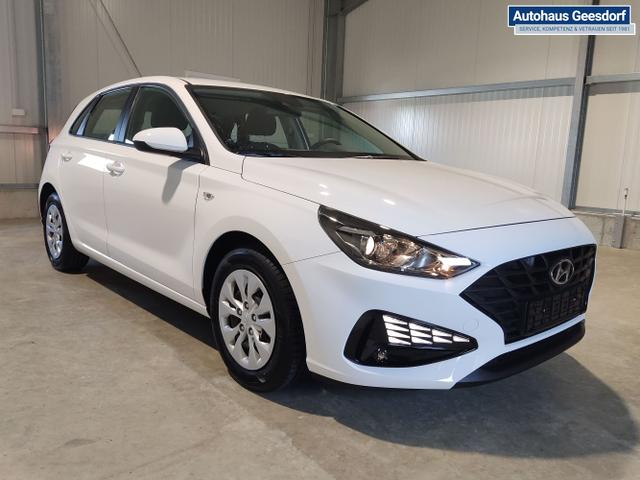 Hyundai / i30 / Weiß / / / 
