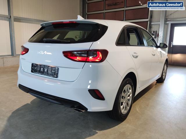 Kia / Ceed Sportswagon / Weiß / / / 
