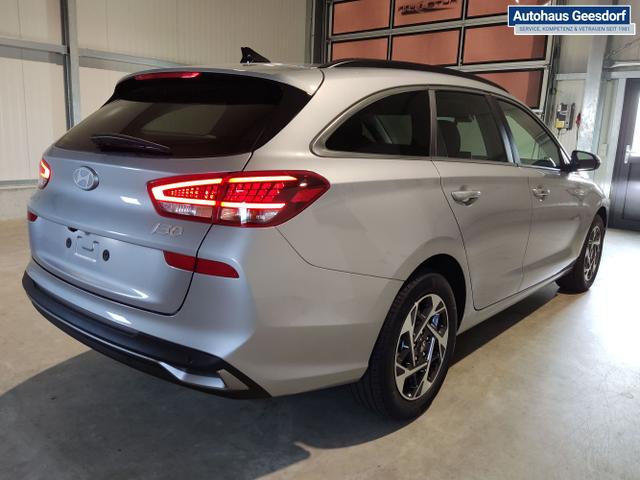 Hyundai / i30 Kombi / Silber / / / , Beispielbilder, ggf. teilweise mit Sonderausstattung