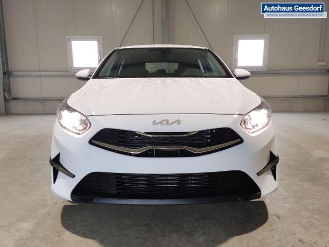 Kia / Ceed Sportswagon / Weiß / / / , Beispielbilder, ggf. teilweise mit Sonderausstattung