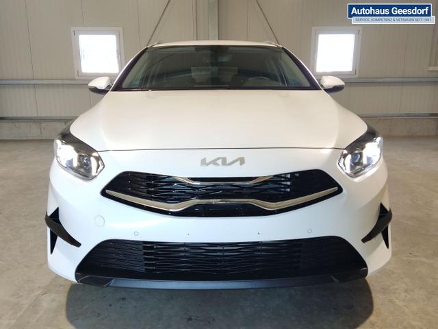 Kia / Ceed Sportswagon / Weiß / / / , Beispielbilder, ggf. teilweise mit Sonderausstattung