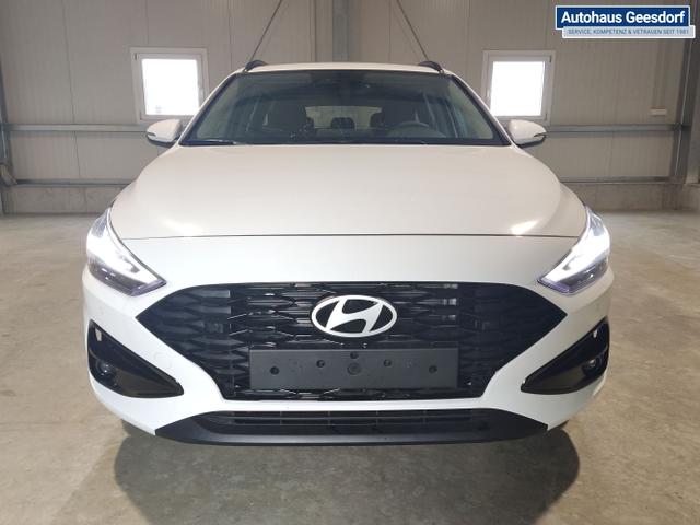 Hyundai / i30 Kombi / Weiß / / / , Beispielbilder, ggf. teilweise mit Sonderausstattung