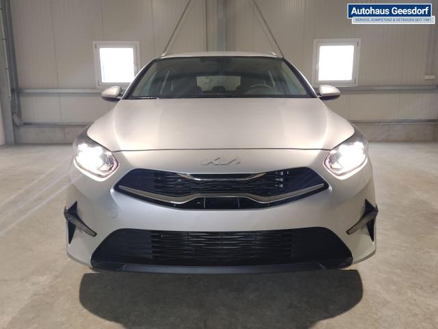 Kia / Ceed Sportswagon / Silber / / / , Beispielbilder, ggf. teilweise mit Sonderausstattung