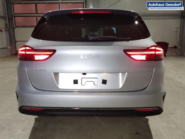 Kia / Ceed Sportswagon / Silber / / / 