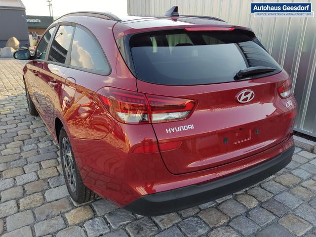 Hyundai / i30 Kombi / Rot / / / , Beispielbilder, ggf. teilweise mit Sonderausstattung