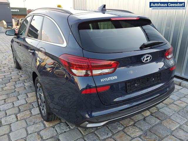 Hyundai / i30 Kombi / Blau / / / , Beispielbilder, ggf. teilweise mit Sonderausstattung