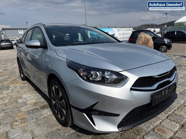 Kia / Ceed / Silber / / / , Beispielbilder, ggf. teilweise mit Sonderausstattung